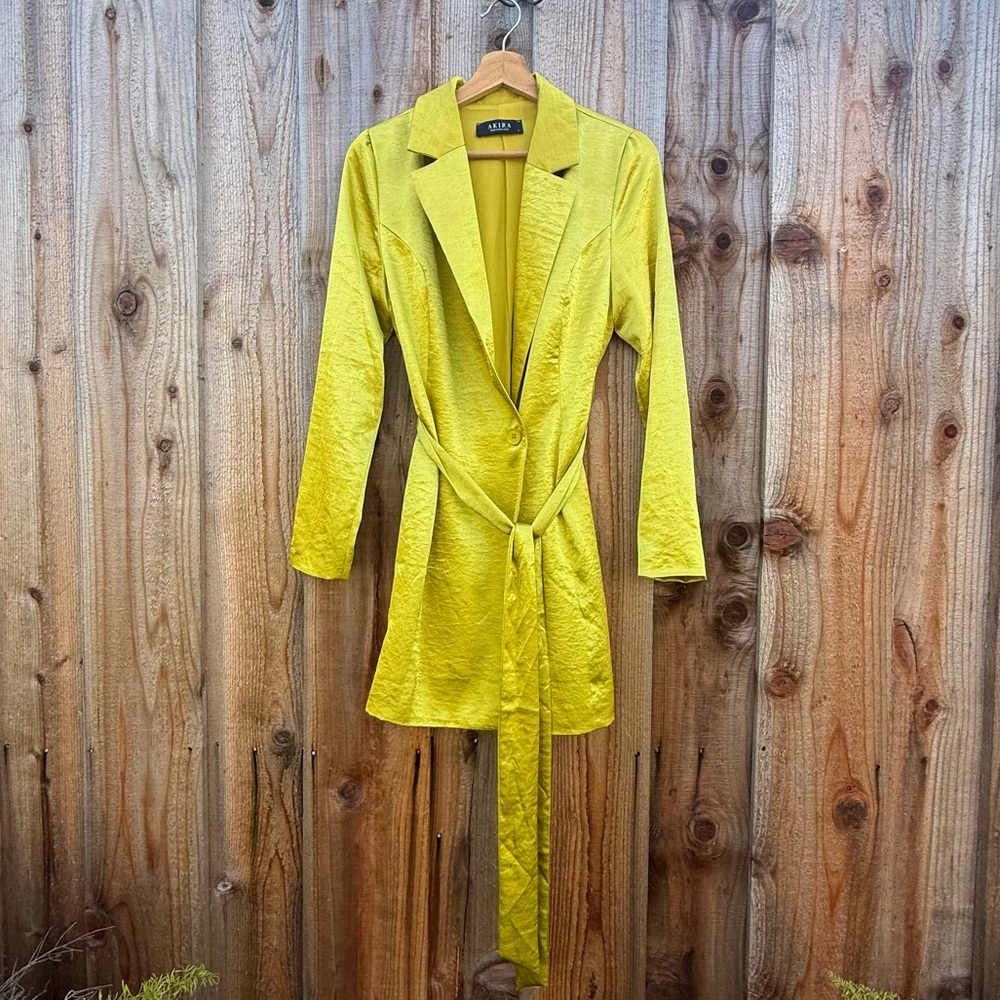 AKIRA Chartreuse Mossy Lime Green Satin Longline Blazer 🌿
